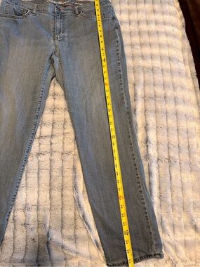 Eddie Bauer Light Wash Women’s Boyfriend Jeans Plaid Lined